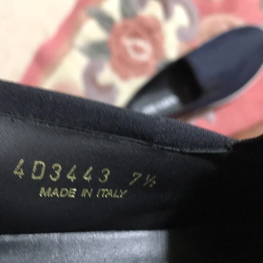 Prada navy blue/black nylon/leather slip on. EUC - Picture 8 of 9